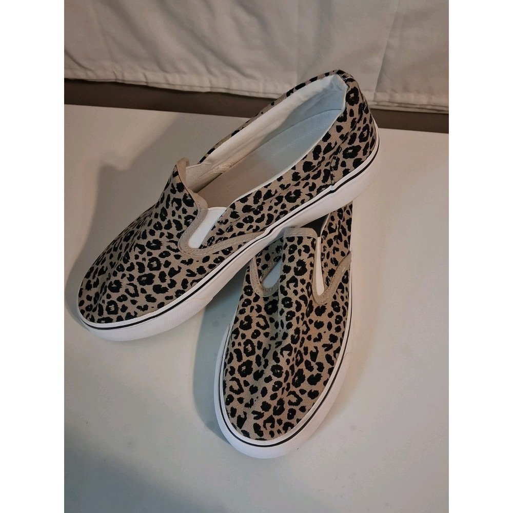 Shein Low-Top Slip Ons Women's Fashion Sneakers Casual Canvas  Size 10 NWOT - Picture 3 of 6